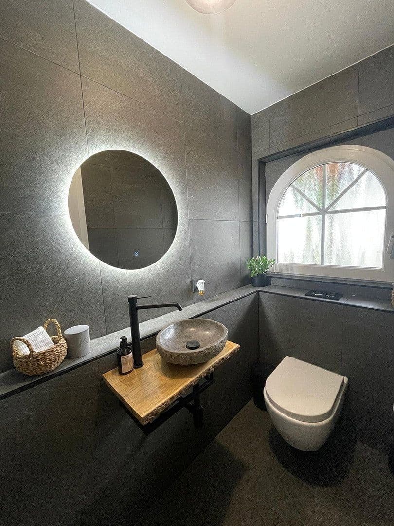 Predaj domu 263 m², pozemok 522 m², Mönsheim, Bádensko-Wurttembersko Predaj domu 263 m², pozemok 522 m², Mönsheim, Bádensko-Wurttembersko