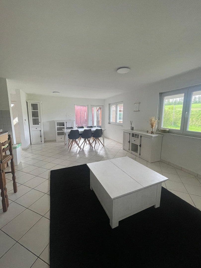 Predaj domu 263 m², pozemok 522 m², Mönsheim, Bádensko-Wurttembersko Predaj domu 263 m², pozemok 522 m², Mönsheim, Bádensko-Wurttembersko