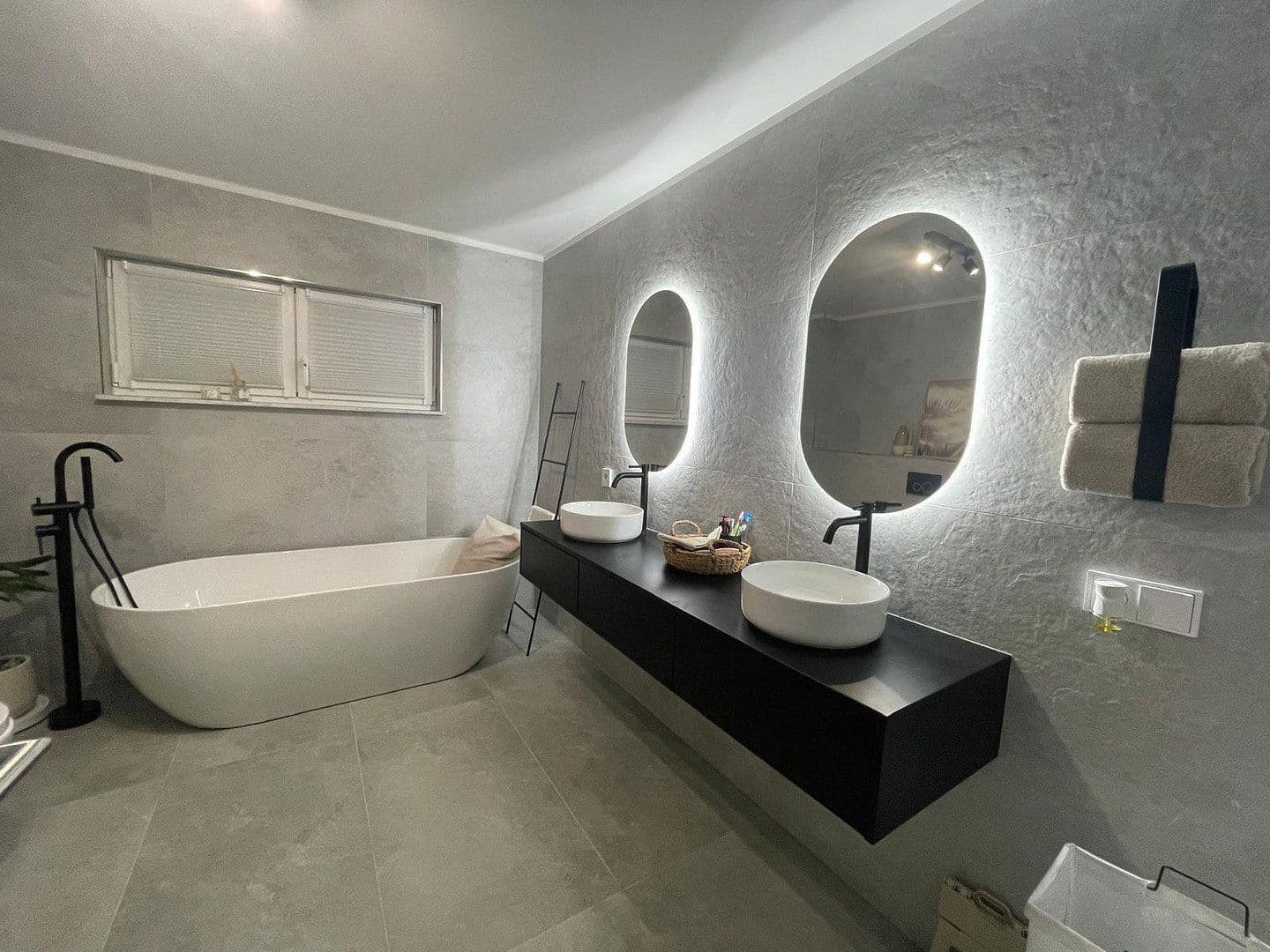 Predaj domu 263 m², pozemok 522 m², Mönsheim, Bádensko-Wurttembersko Predaj domu 263 m², pozemok 522 m², Mönsheim, Bádensko-Wurttembersko