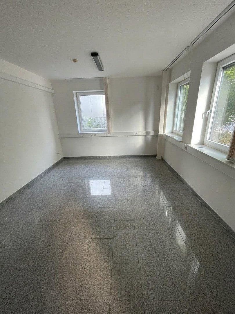 Prenájom kancelárie 520 m², Von-Ketteler-Strasse, Kempen, Severné Porýnie - Westfálsko Prenájom kancelárie 520 m², Von-Ketteler-Strasse, Kempen, Severné Porýnie - Westfálsko
