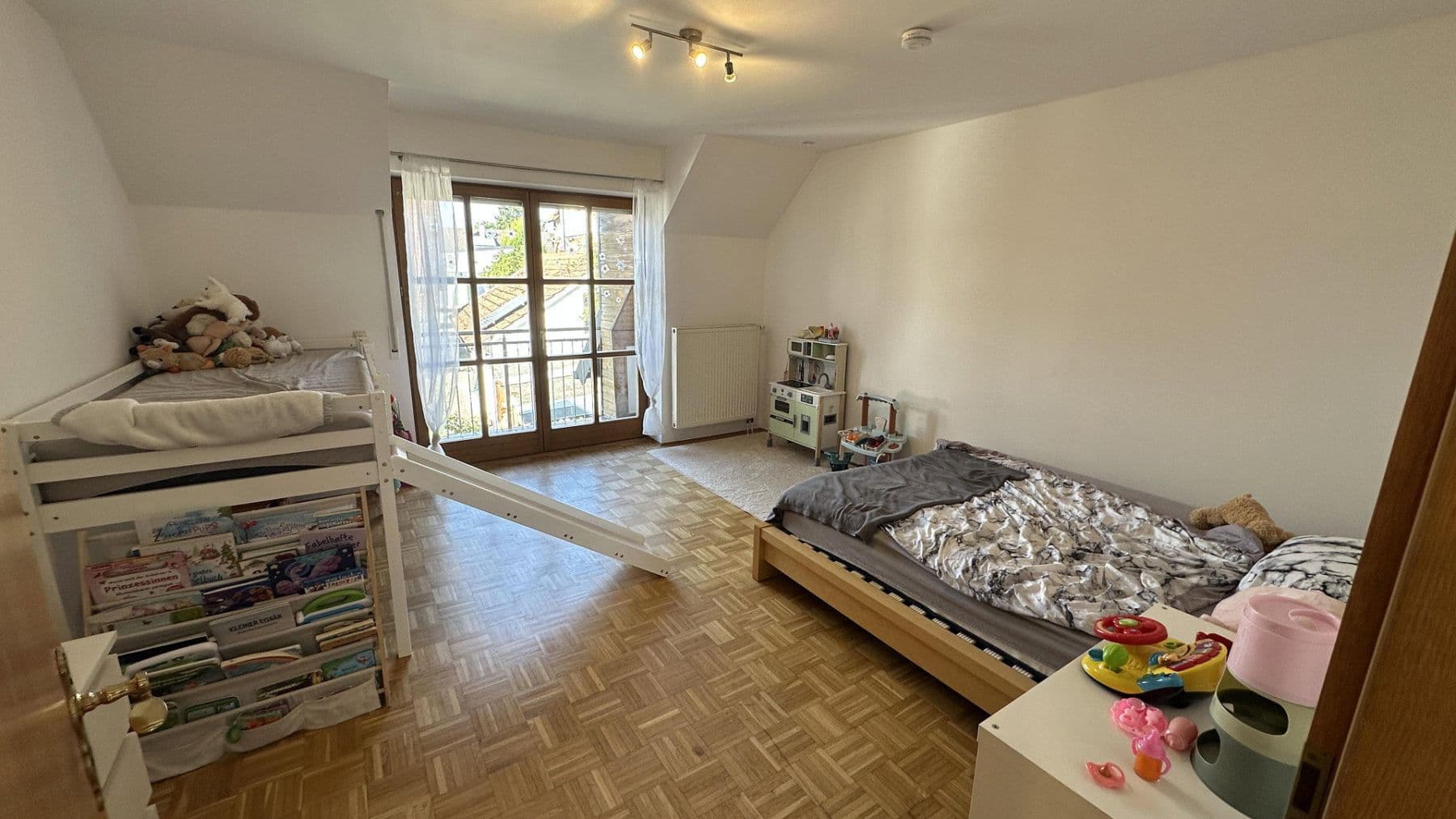 Prenájom domu 150 m², pozemok 325 m², Seubersdorf in der Oberpfalz, Bavorsko Prenájom domu 150 m², pozemok 325 m², Seubersdorf in der Oberpfalz, Bavorsko