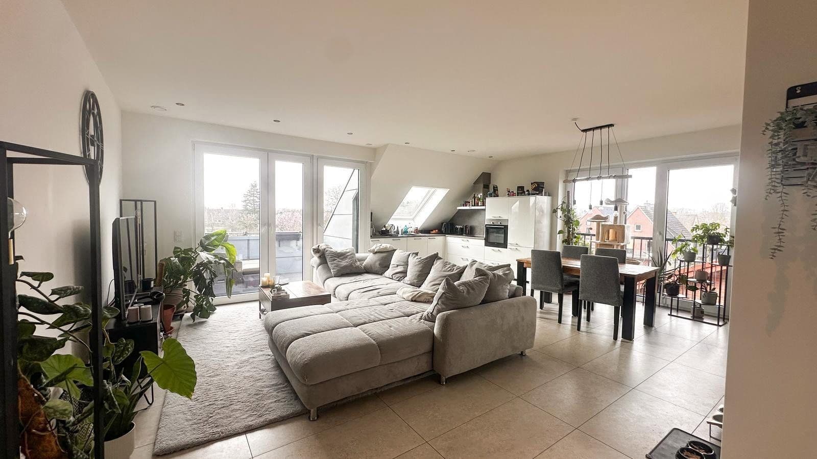 Prenájom bytu 4-izbový 99 m², Gronau, Severné Porýnie - Westfálsko Prenájom bytu 4-izbový 99 m², Gronau, Severné Porýnie - Westfálsko