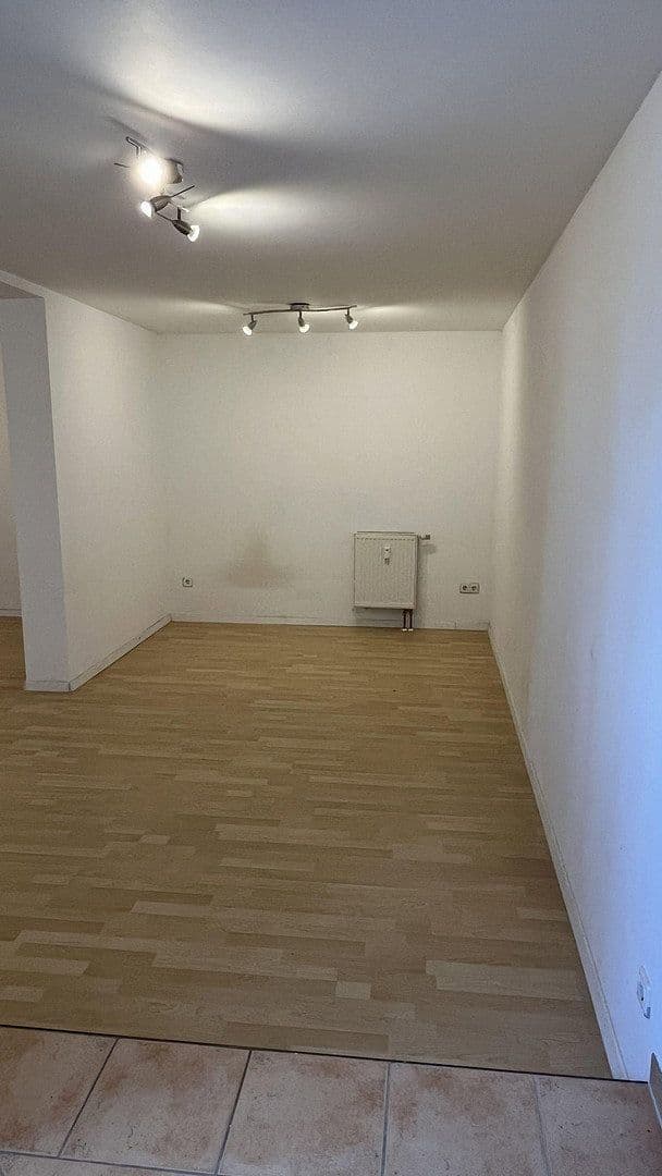 Prenájom bytu 1-izbový 47 m², Eichendorffstraße 2, Esslingen am Neckar, Bádensko-Wurttembersko Prenájom bytu 1-izbový 47 m², Eichendorffstraße 2, Esslingen am Neckar, Bádensko-Wurttembersko