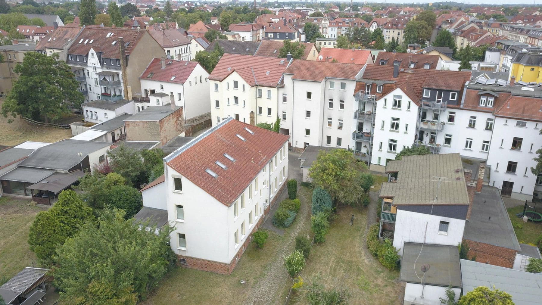 Predaj domu 722 m², pozemok 980 m², Leipziger Straße 66, Leipzig, Sasko Predaj domu 722 m², pozemok 980 m², Leipziger Straße 66, Leipzig, Sasko