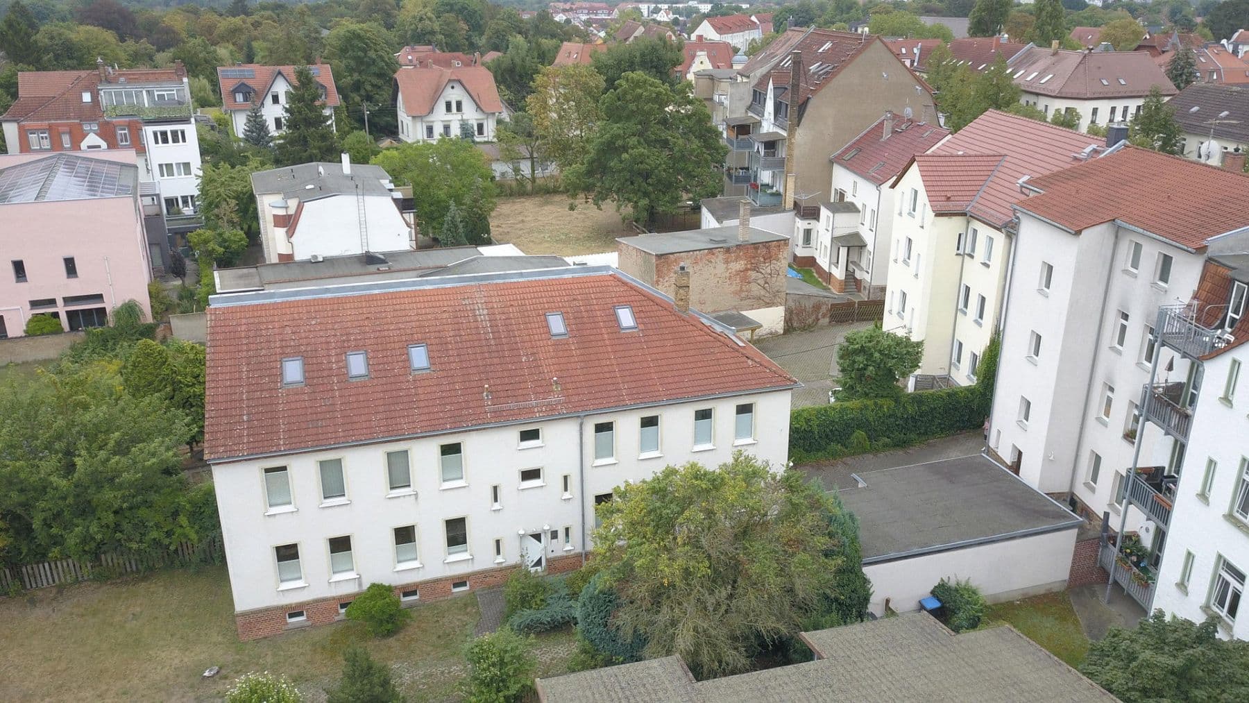 Predaj domu 722 m², pozemok 980 m², Leipziger Straße 66, Leipzig, Sasko Predaj domu 722 m², pozemok 980 m², Leipziger Straße 66, Leipzig, Sasko