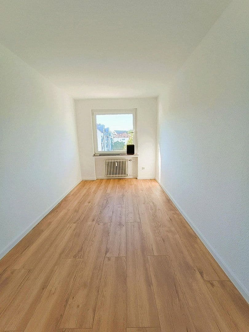 Prenájom bytu 3-izbový 95 m², Bahnhofstraße 19-21, Castrop-Rauxel, Severné Porýnie - Westfálsko Prenájom bytu 3-izbový 95 m², Bahnhofstraße 19-21, Castrop-Rauxel, Severné Porýnie - Westfálsko