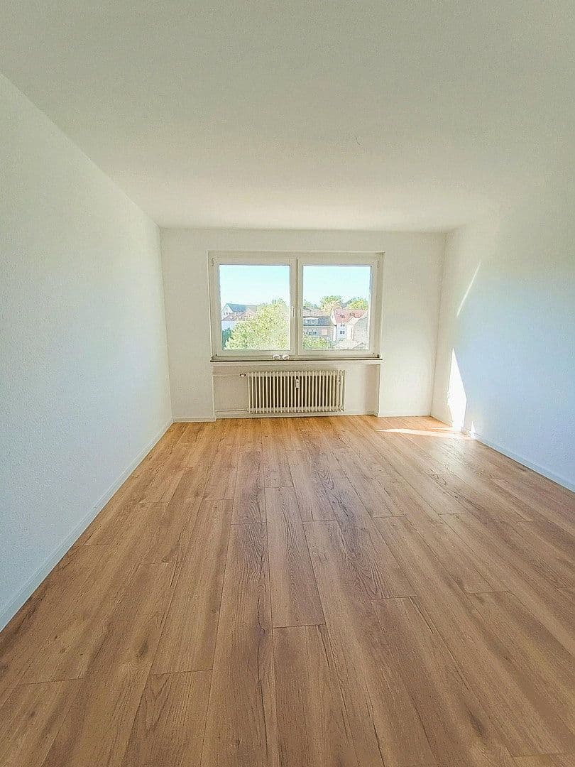 Prenájom bytu 3-izbový 95 m², Bahnhofstraße 19-21, Castrop-Rauxel, Severné Porýnie - Westfálsko Prenájom bytu 3-izbový 95 m², Bahnhofstraße 19-21, Castrop-Rauxel, Severné Porýnie - Westfálsko