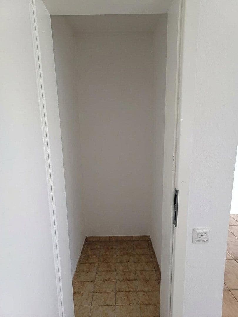 Prenájom bytu 3-izbový 95 m², Bahnhofstraße 19-21, Castrop-Rauxel, Severné Porýnie - Westfálsko Prenájom bytu 3-izbový 95 m², Bahnhofstraße 19-21, Castrop-Rauxel, Severné Porýnie - Westfálsko