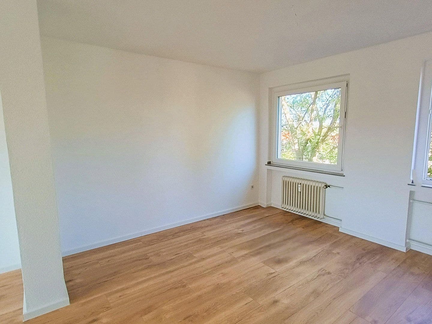 Prenájom bytu 3-izbový 95 m², Bahnhofstraße 19-21, Castrop-Rauxel, Severné Porýnie - Westfálsko Prenájom bytu 3-izbový 95 m², Bahnhofstraße 19-21, Castrop-Rauxel, Severné Porýnie - Westfálsko