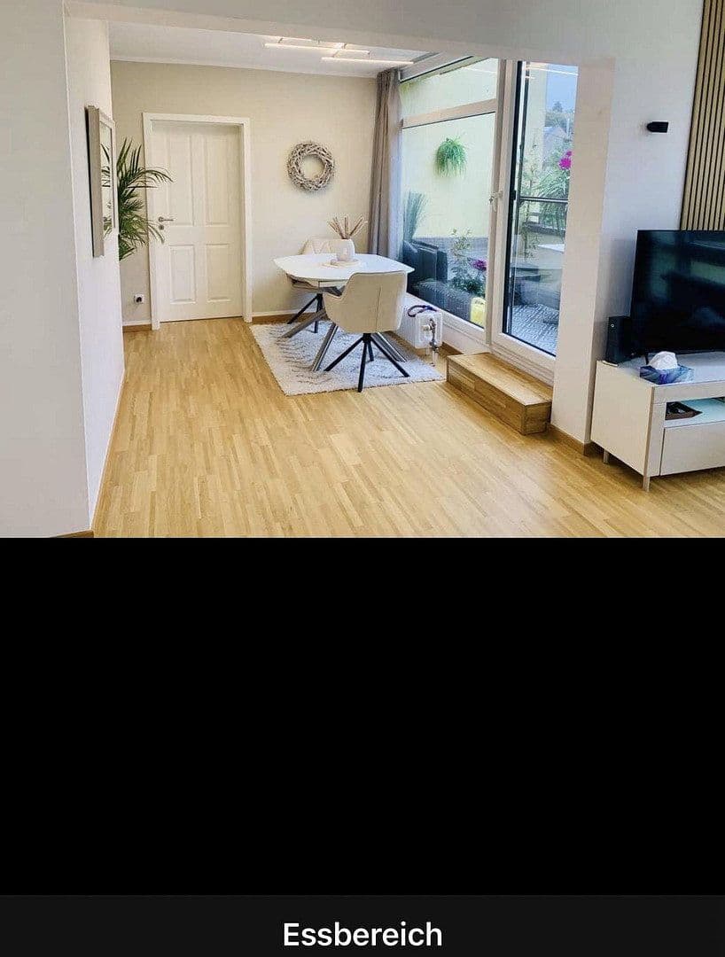 Prenájom bytu 3-izbový 97 m², Im Äuelchen 39, Bonn, Severné Porýnie - Westfálsko Prenájom bytu 3-izbový 97 m², Im Äuelchen 39, Bonn, Severné Porýnie - Westfálsko