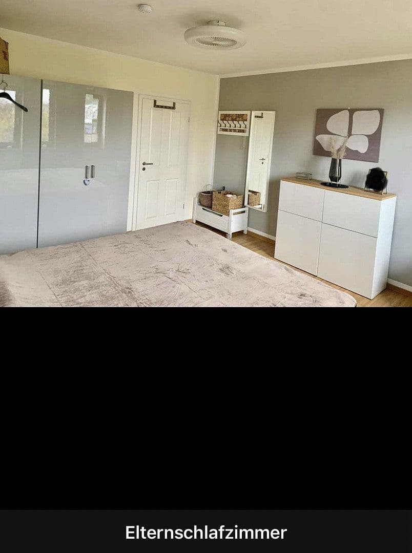 Prenájom bytu 3-izbový 97 m², Im Äuelchen 39, Bonn, Severné Porýnie - Westfálsko Prenájom bytu 3-izbový 97 m², Im Äuelchen 39, Bonn, Severné Porýnie - Westfálsko