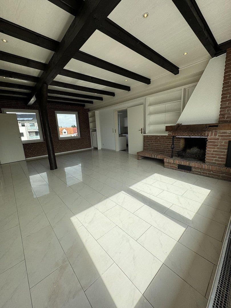Prenájom bytu 3-izbový 111 m², Uphuser Heerstr. 90a, Achim, Dolné Sasko Prenájom bytu 3-izbový 111 m², Uphuser Heerstr. 90a, Achim, Dolné Sasko