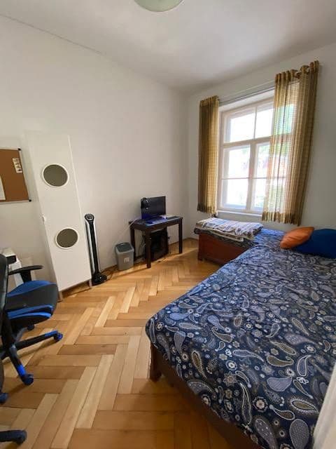 Prenájom bytu 4-izbový 154 m², München, Bavorsko Prenájom bytu 4-izbový 154 m², München, Bavorsko