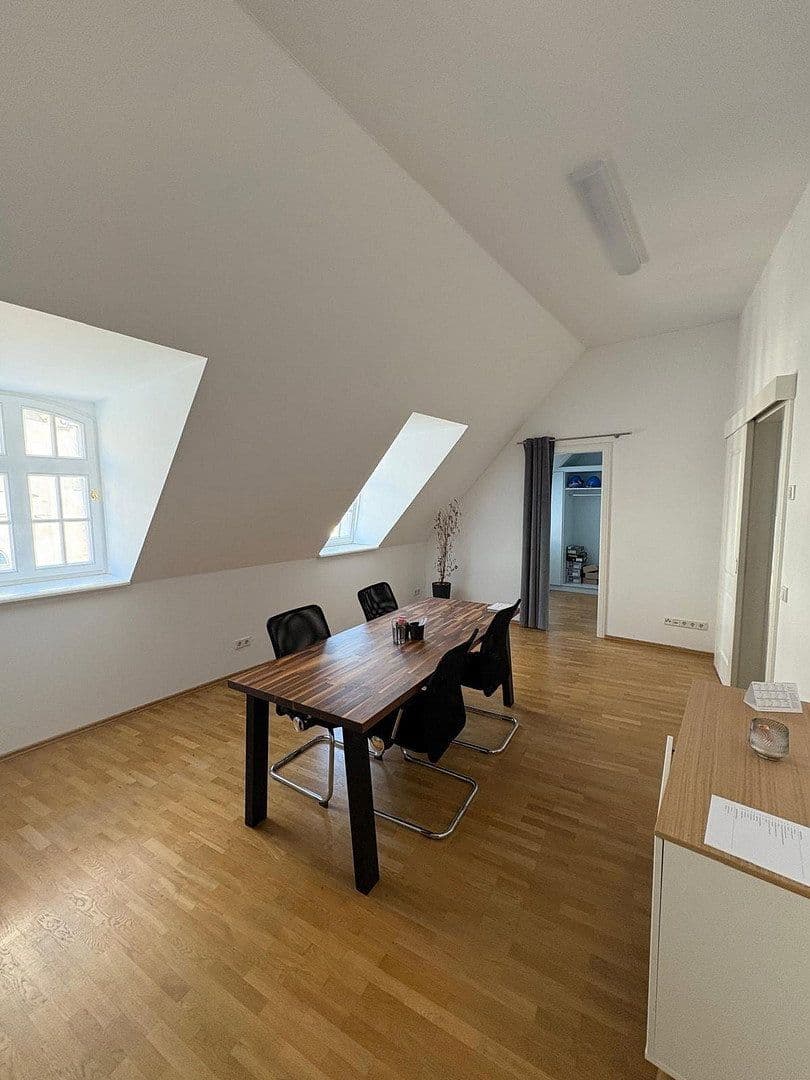 Prenájom kancelárie 110 m², Dresden, Sasko Prenájom kancelárie 110 m², Dresden, Sasko