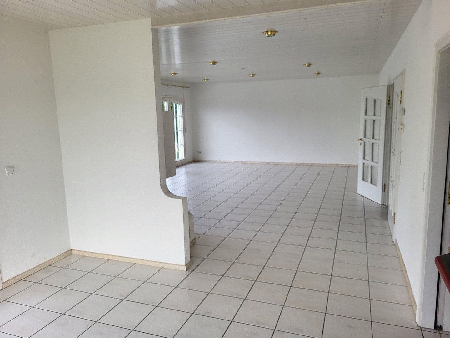 Prenájom domu 150 m², pozemok 767 m², Feuerdornweg 4, Ravenstein, Bádensko-Wurttembersko Prenájom domu 150 m², pozemok 767 m², Feuerdornweg 4, Ravenstein, Bádensko-Wurttembersko