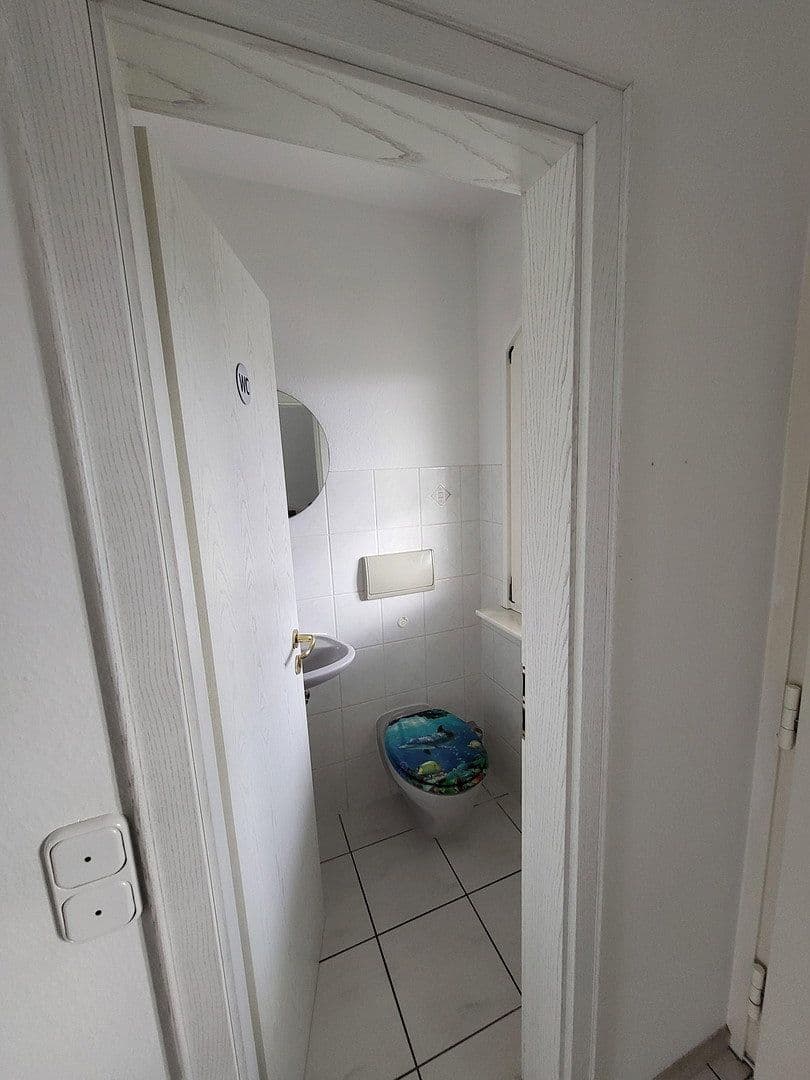 Prenájom domu 150 m², pozemok 767 m², Feuerdornweg 4, Ravenstein, Bádensko-Wurttembersko Prenájom domu 150 m², pozemok 767 m², Feuerdornweg 4, Ravenstein, Bádensko-Wurttembersko