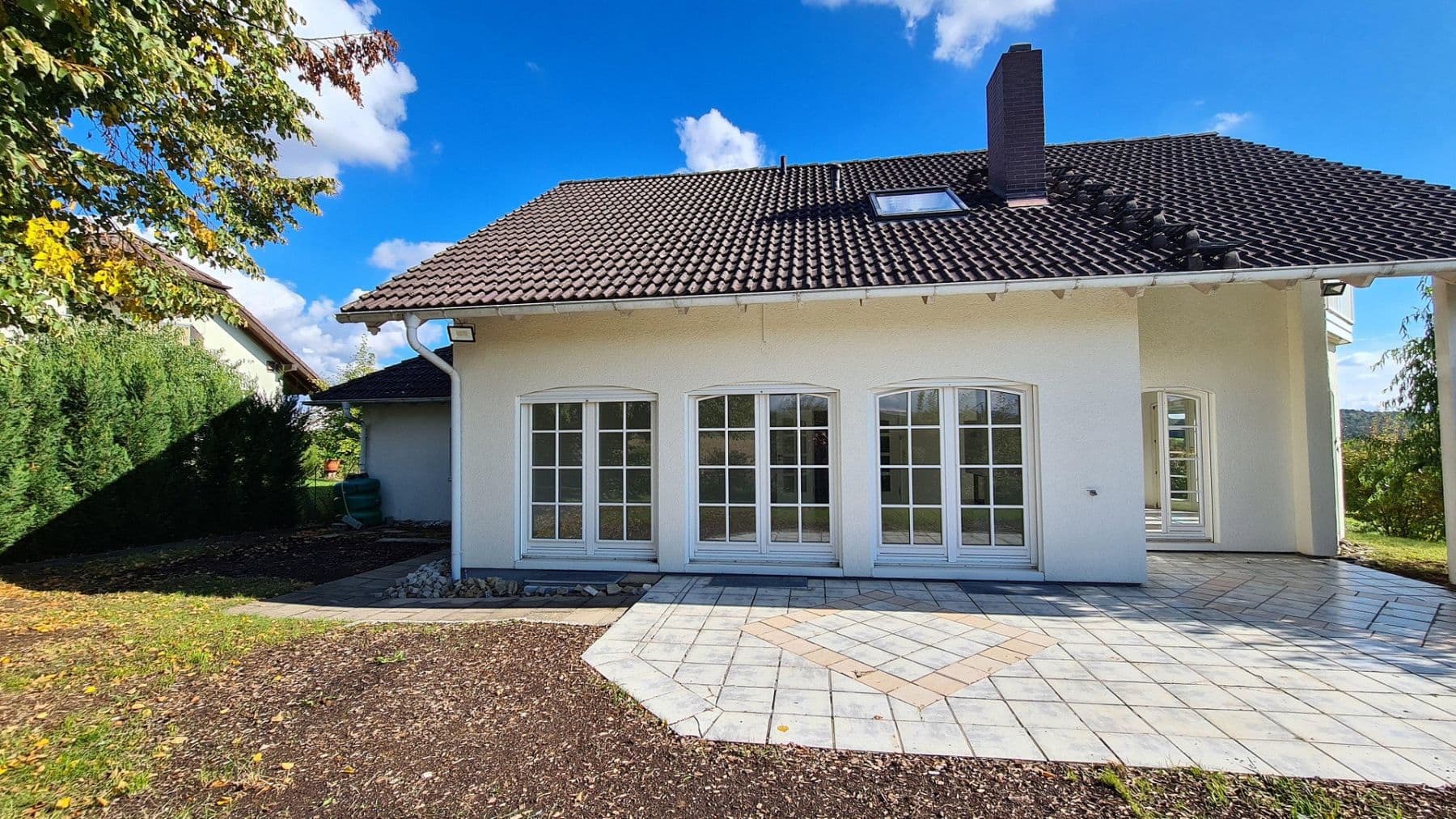 Prenájom domu 150 m², pozemok 767 m², Feuerdornweg 4, Ravenstein, Bádensko-Wurttembersko Prenájom domu 150 m², pozemok 767 m², Feuerdornweg 4, Ravenstein, Bádensko-Wurttembersko