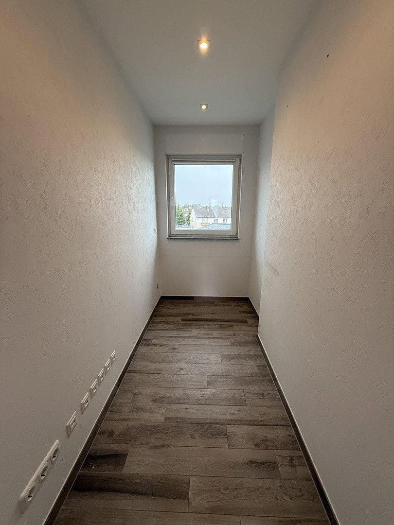 Predaj bytu 4-izbový 143 m², Ginsheim-Gustavsburg, Hesensko Predaj bytu 4-izbový 143 m², Ginsheim-Gustavsburg, Hesensko