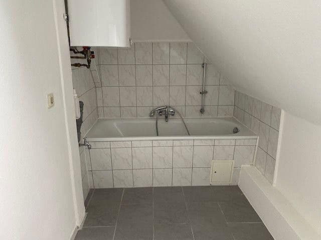 Prenájom bytu 1-izbový 34 m², Kirchplatz 8a, Bad Salzungen, Durínsko Prenájom bytu 1-izbový 34 m², Kirchplatz 8a, Bad Salzungen, Durínsko