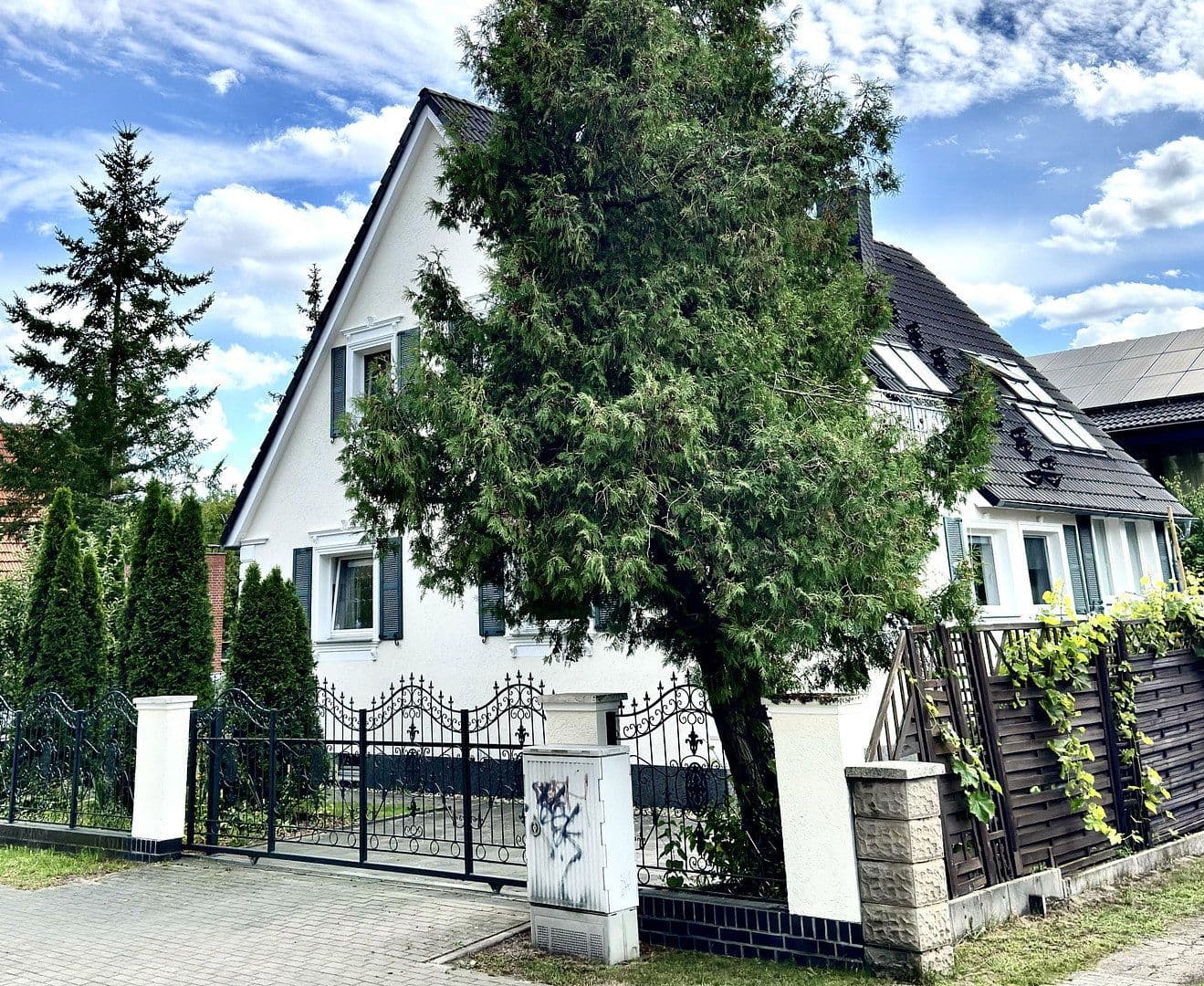 Predaj domu 300 m², pozemok 400 m², Alice-Bloch-Str.11, Nuthetal, Brandenbursko Predaj domu 300 m², pozemok 400 m², Alice-Bloch-Str.11, Nuthetal, Brandenbursko