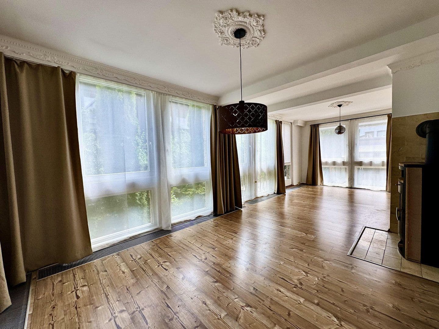 Predaj domu 300 m², pozemok 400 m², Alice-Bloch-Str.11, Nuthetal, Brandenbursko Predaj domu 300 m², pozemok 400 m², Alice-Bloch-Str.11, Nuthetal, Brandenbursko