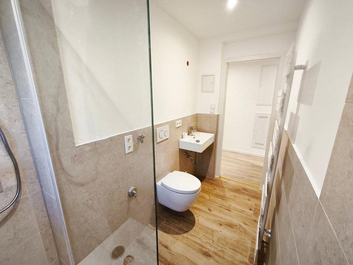 Prenájom bytu 3-izbový 55 m², Burgstr. 51, Stuttgart, Bádensko-Wurttembersko Prenájom bytu 3-izbový 55 m², Burgstr. 51, Stuttgart, Bádensko-Wurttembersko