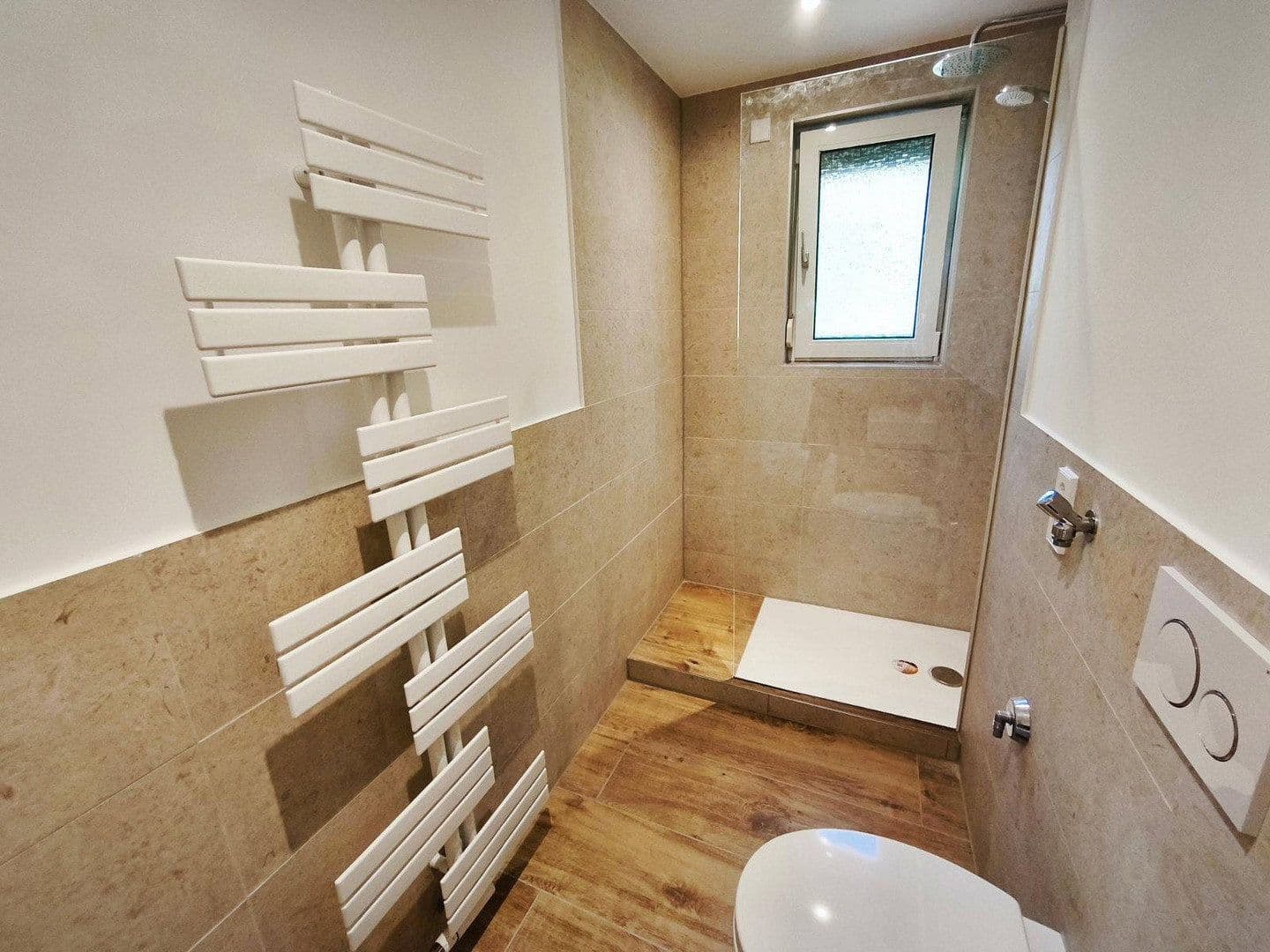 Prenájom bytu 3-izbový 55 m², Burgstr. 51, Stuttgart, Bádensko-Wurttembersko Prenájom bytu 3-izbový 55 m², Burgstr. 51, Stuttgart, Bádensko-Wurttembersko