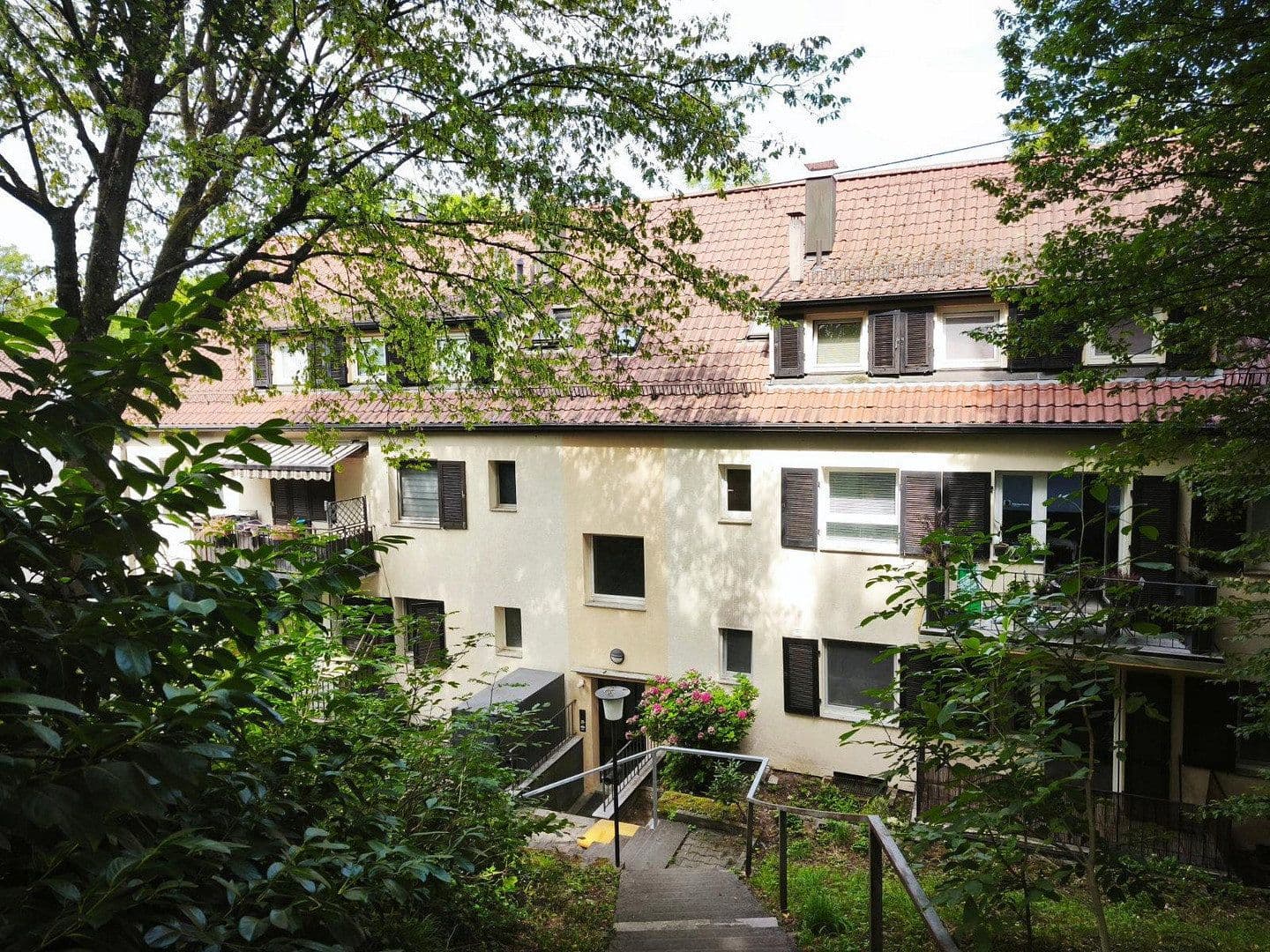 Prenájom bytu 3-izbový 55 m², Burgstr. 51, Stuttgart, Bádensko-Wurttembersko Prenájom bytu 3-izbový 55 m², Burgstr. 51, Stuttgart, Bádensko-Wurttembersko