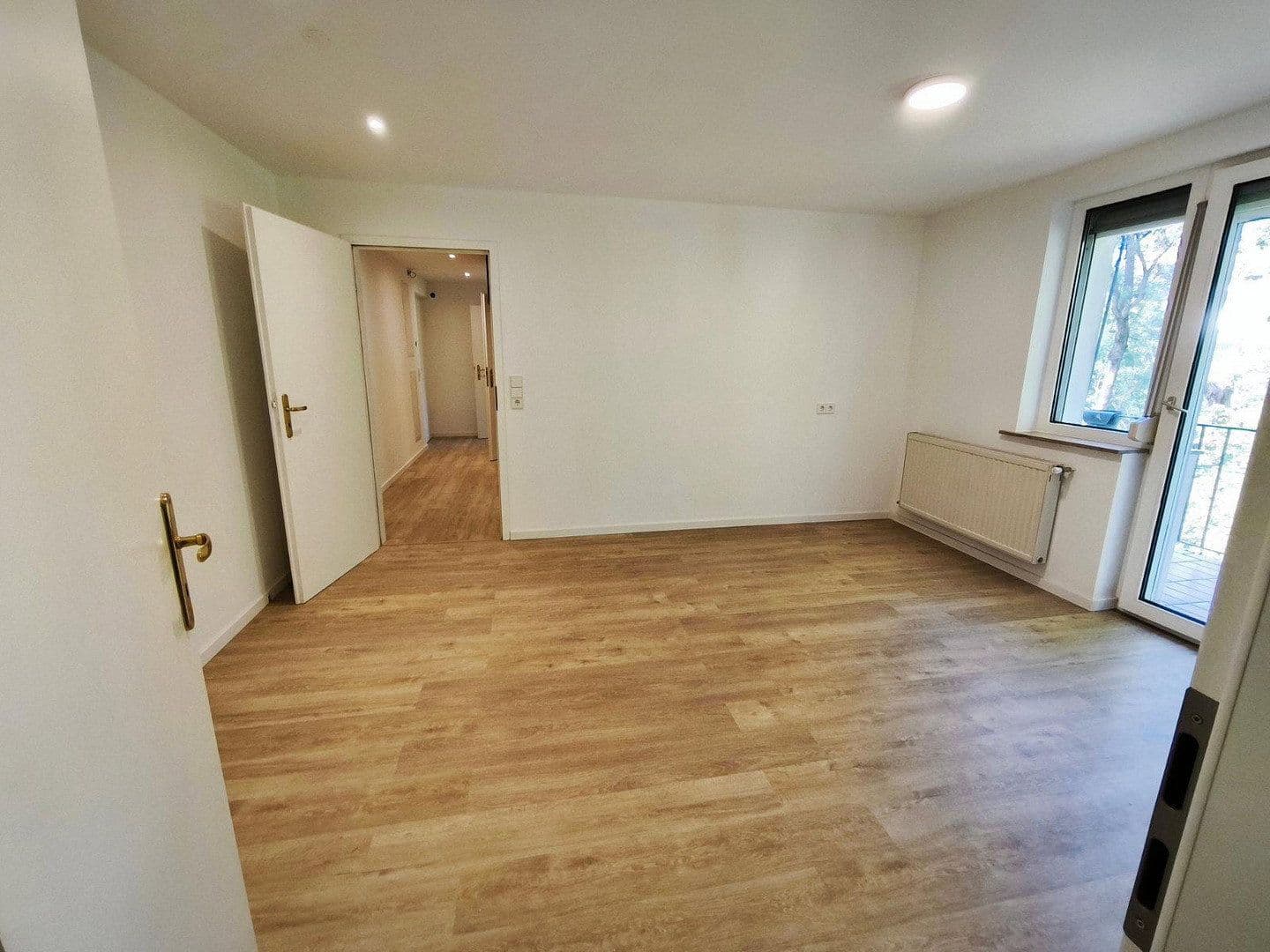 Prenájom bytu 3-izbový 55 m², Burgstr. 51, Stuttgart, Bádensko-Wurttembersko Prenájom bytu 3-izbový 55 m², Burgstr. 51, Stuttgart, Bádensko-Wurttembersko