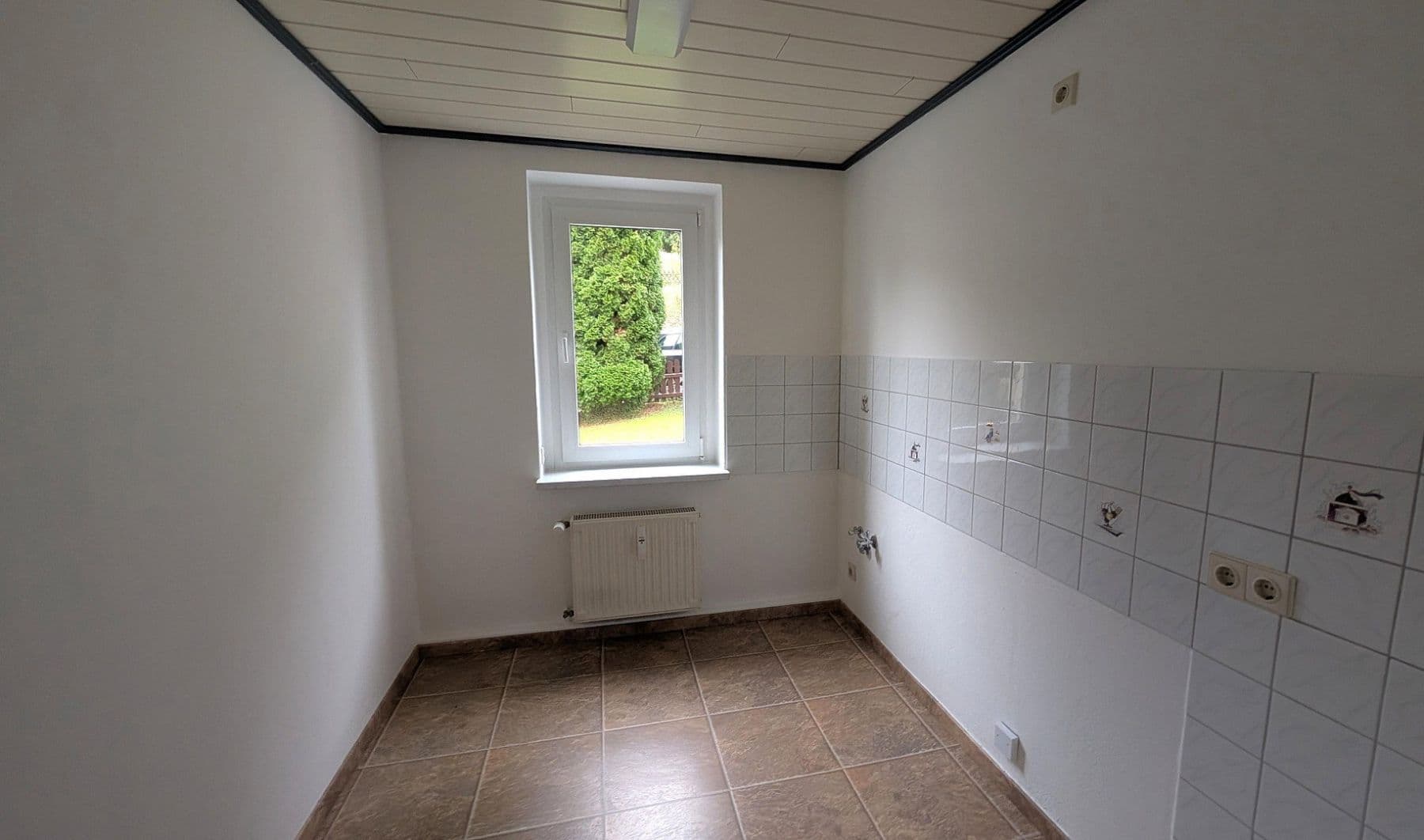 Prenájom bytu 5-izbový 114 m², Freiberger Str. 10 b, Neuhausen/Erzgebirge, Sasko Prenájom bytu 5-izbový 114 m², Freiberger Str. 10 b, Neuhausen/Erzgebirge, Sasko