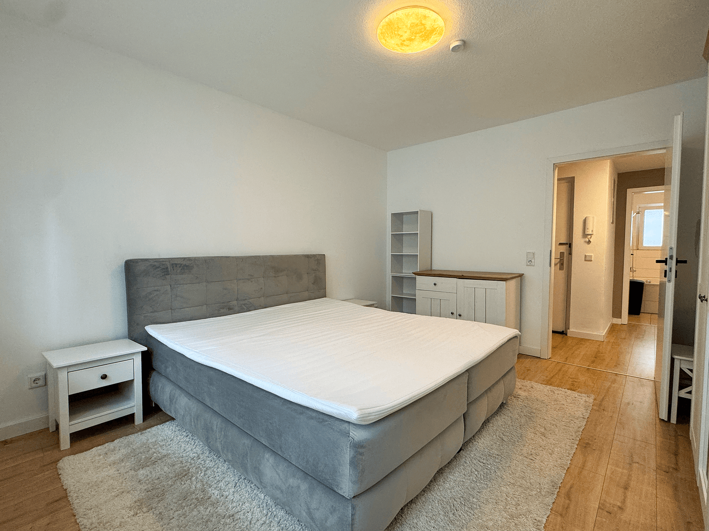 Prenájom bytu 3-izbový 75 m², Leverkusen, Severné Porýnie - Westfálsko Prenájom bytu 3-izbový 75 m², Leverkusen, Severné Porýnie - Westfálsko