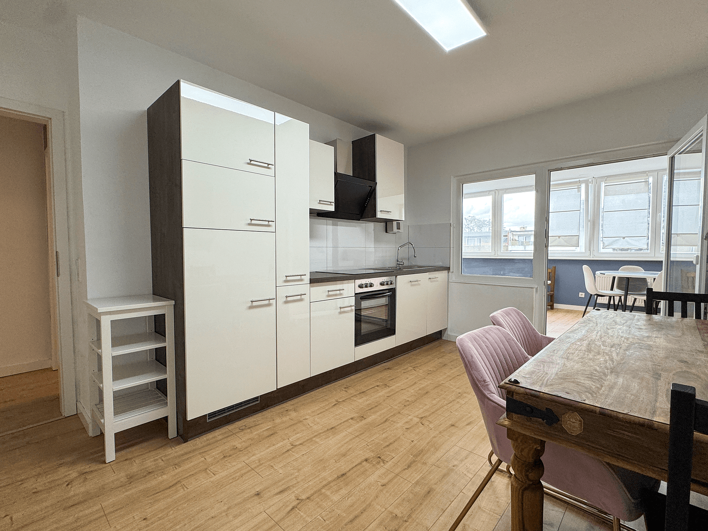 Prenájom bytu 3-izbový 75 m², Leverkusen, Severné Porýnie - Westfálsko Prenájom bytu 3-izbový 75 m², Leverkusen, Severné Porýnie - Westfálsko