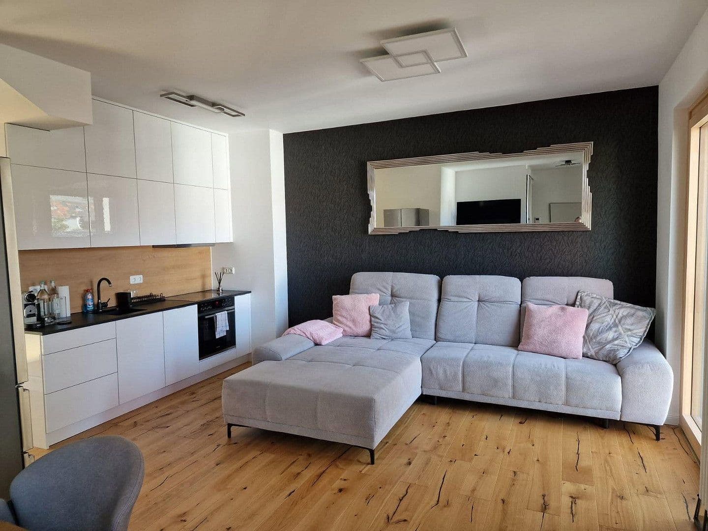Prenájom bytu 2-izbový 50 m², Berlin, Berlín Prenájom bytu 2-izbový 50 m², Berlin, Berlín