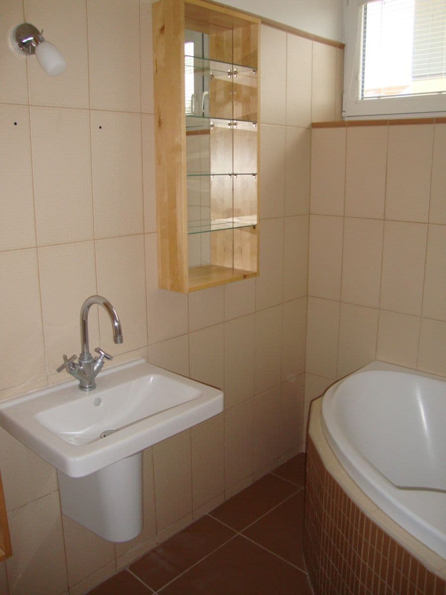 Prenájom bytu 2-izbový 58 m², Vrábská, Brandýs nad Labem-Stará Boleslav, Středočeský kraj Prenájom bytu 2-izbový 58 m², Vrábská, Brandýs nad Labem-Stará Boleslav, Středočeský kraj