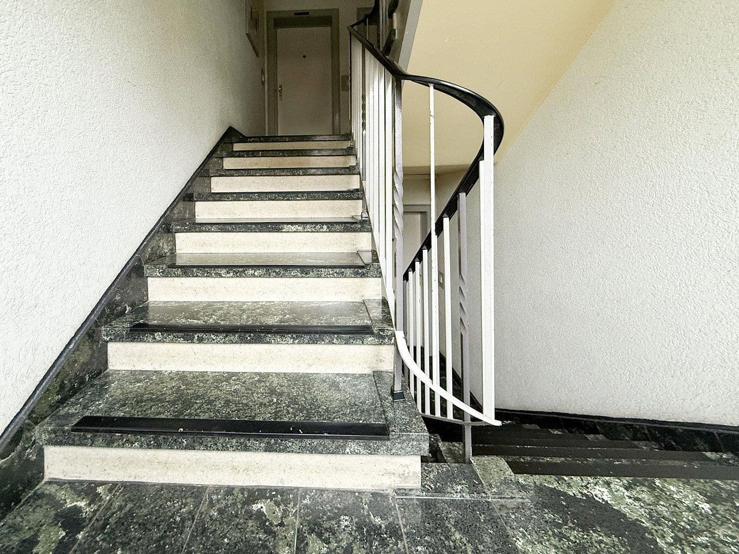 Prenájom bytu 3-izbový 76 m², Frankenstr. 75, Essen, Severné Porýnie - Westfálsko Prenájom bytu 3-izbový 76 m², Frankenstr. 75, Essen, Severné Porýnie - Westfálsko