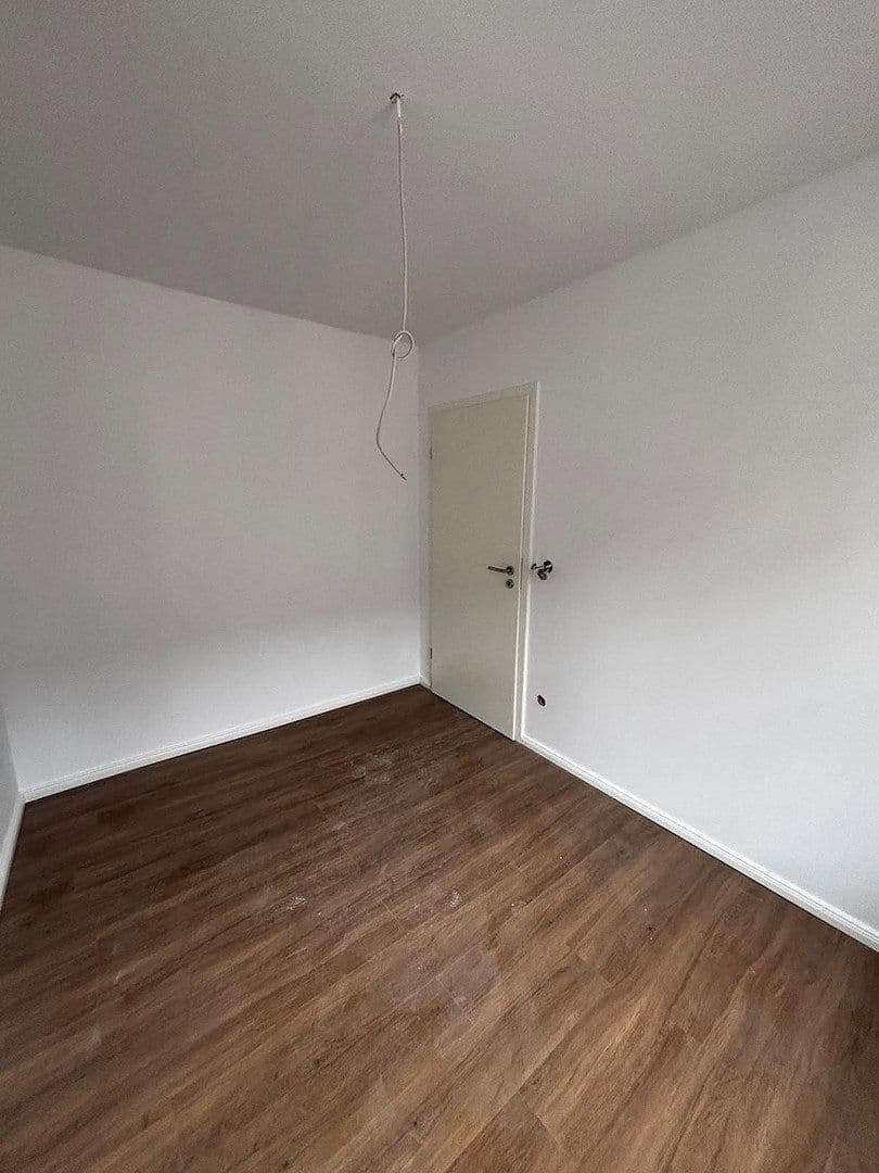Prenájom bytu 4-izbový 72 m², Moststraße 7, Bayern - Fürth, Bavorsko Prenájom bytu 4-izbový 72 m², Moststraße 7, Bayern - Fürth, Bavorsko