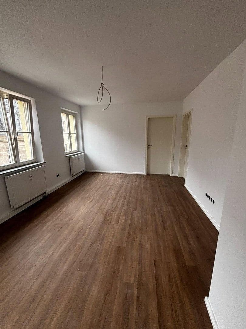 Prenájom bytu 4-izbový 72 m², Moststraße 7, Bayern - Fürth, Bavorsko Prenájom bytu 4-izbový 72 m², Moststraße 7, Bayern - Fürth, Bavorsko