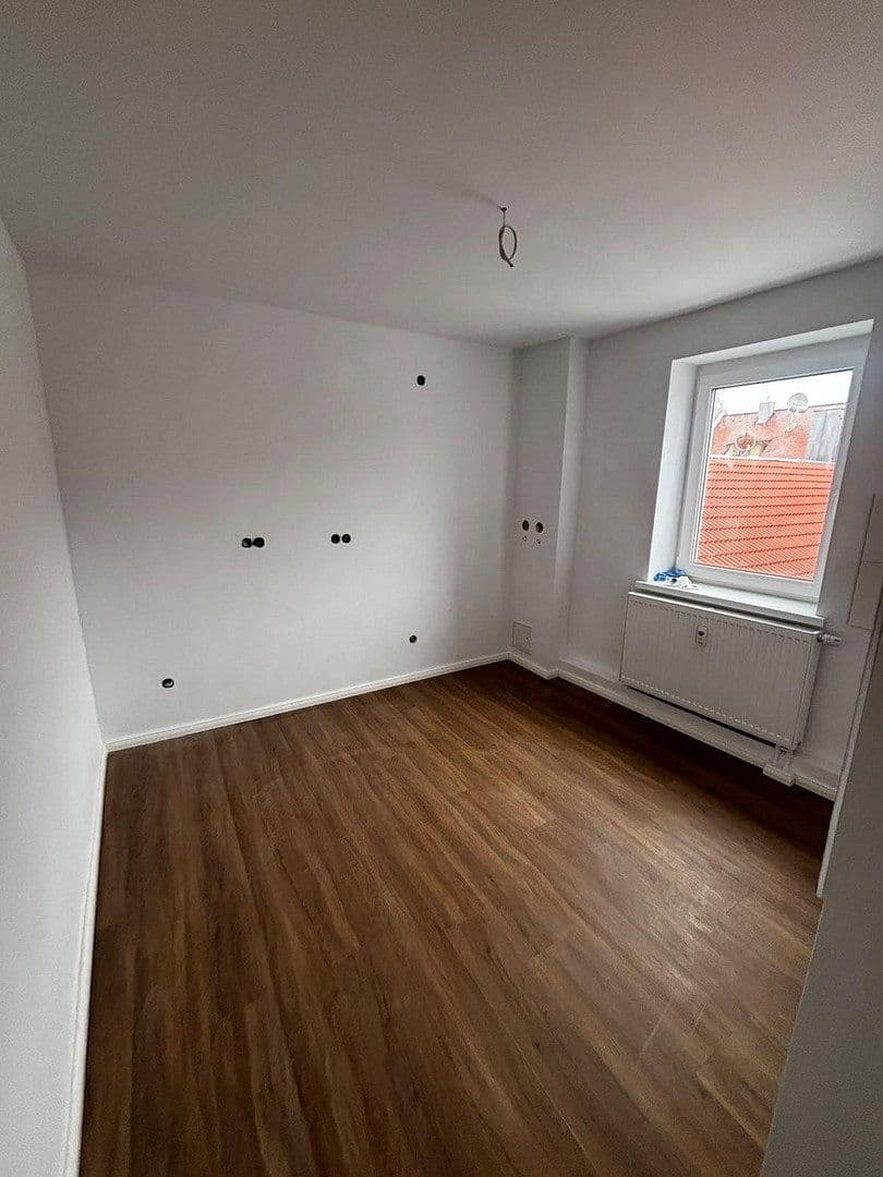 Prenájom bytu 4-izbový 72 m², Moststraße 7, Bayern - Fürth, Bavorsko Prenájom bytu 4-izbový 72 m², Moststraße 7, Bayern - Fürth, Bavorsko