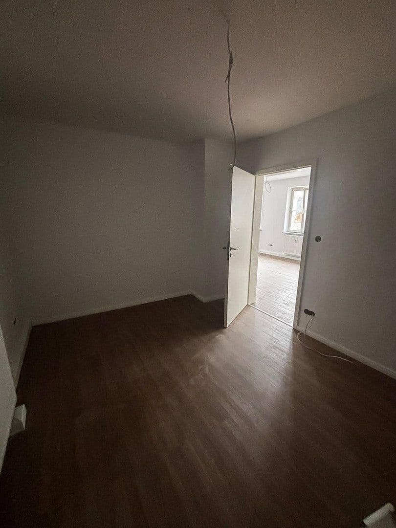 Prenájom bytu 4-izbový 72 m², Moststraße 7, Bayern - Fürth, Bavorsko Prenájom bytu 4-izbový 72 m², Moststraße 7, Bayern - Fürth, Bavorsko