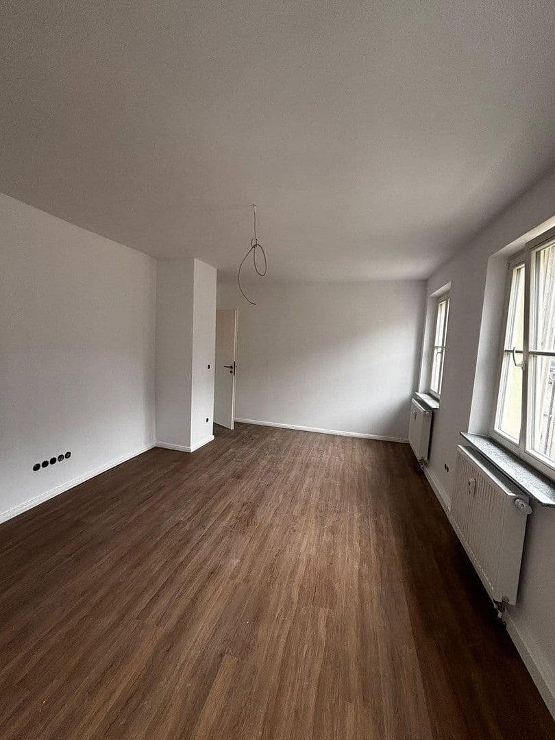 Prenájom bytu 4-izbový 72 m², Moststraße 7, Bayern - Fürth, Bavorsko Prenájom bytu 4-izbový 72 m², Moststraße 7, Bayern - Fürth, Bavorsko