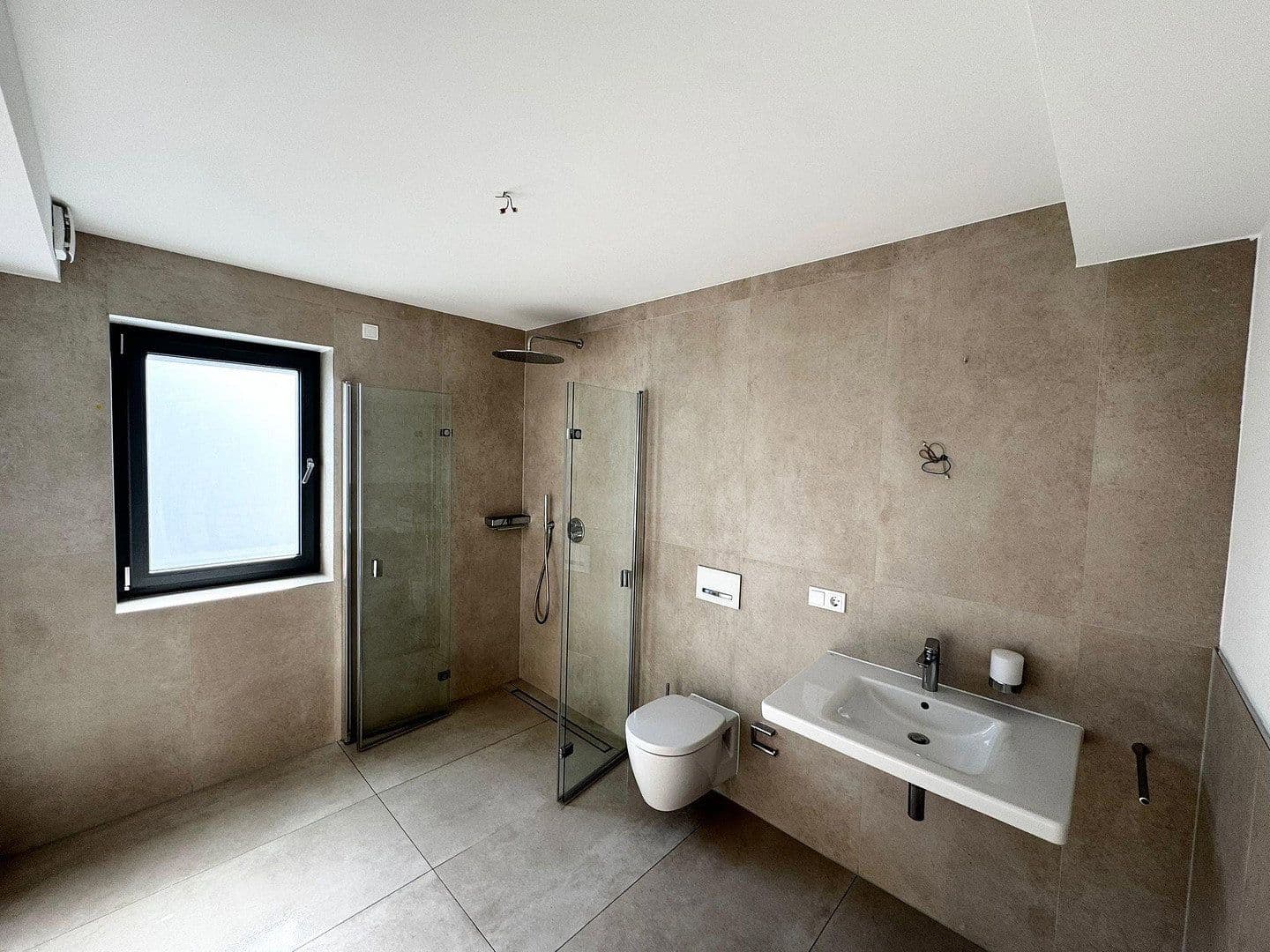 Prenájom bytu 3-izbový 86 m², Kaiserstraße 41c, Waldbröl, Severné Porýnie - Westfálsko Prenájom bytu 3-izbový 86 m², Kaiserstraße 41c, Waldbröl, Severné Porýnie - Westfálsko
