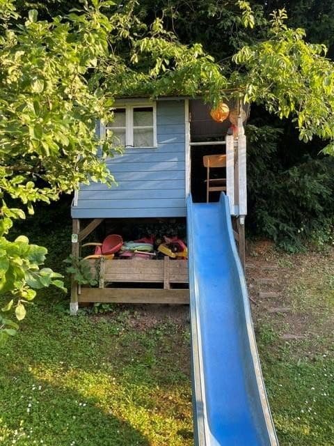 Predaj domu 150 m², pozemok 735 m², Lahnstein, Porýnie-Falcko Predaj domu 150 m², pozemok 735 m², Lahnstein, Porýnie-Falcko