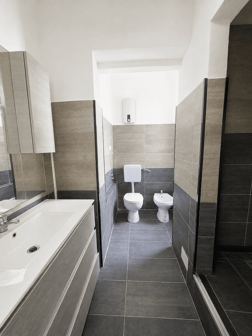 Prenájom bytu 4-izbový 90 m², Sankt Töniser Straße 4, Krefeld, Severné Porýnie - Westfálsko Prenájom bytu 4-izbový 90 m², Sankt Töniser Straße 4, Krefeld, Severné Porýnie - Westfálsko