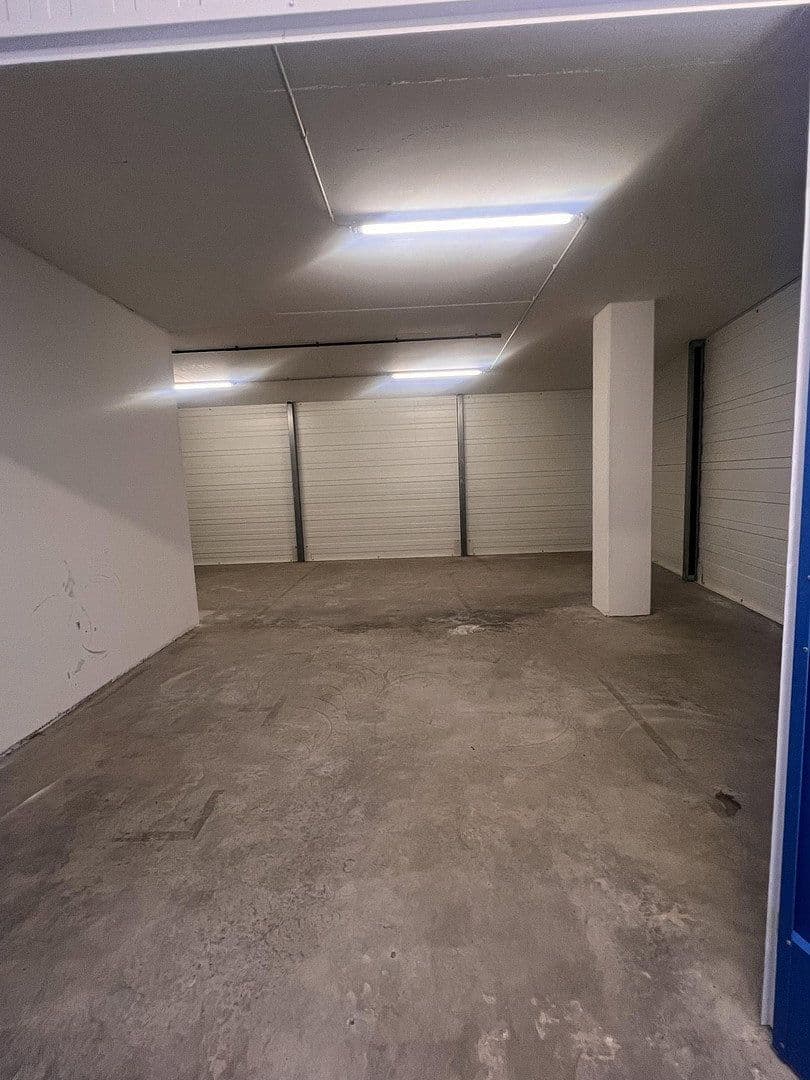 Prenájom nebytového priestoru 52 m², Märkische Allee 193, Berlin, Berlín Prenájom nebytového priestoru 52 m², Märkische Allee 193, Berlin, Berlín