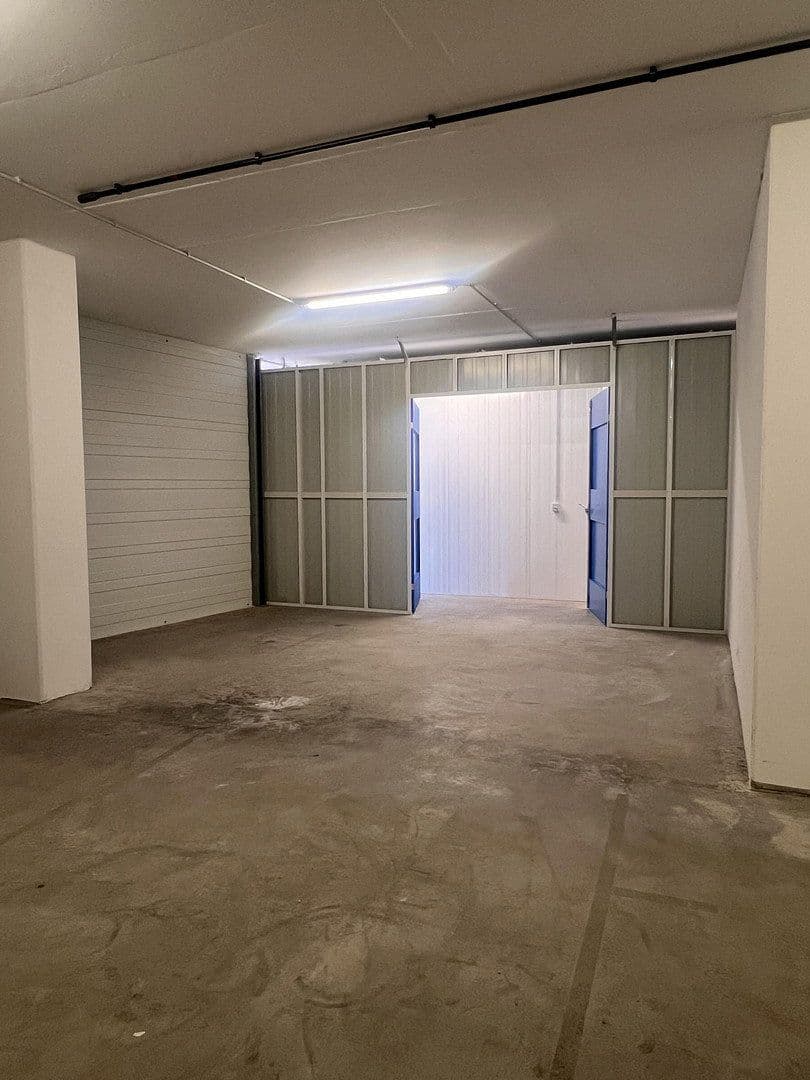 Prenájom nebytového priestoru 52 m², Märkische Allee 193, Berlin, Berlín Prenájom nebytového priestoru 52 m², Märkische Allee 193, Berlin, Berlín