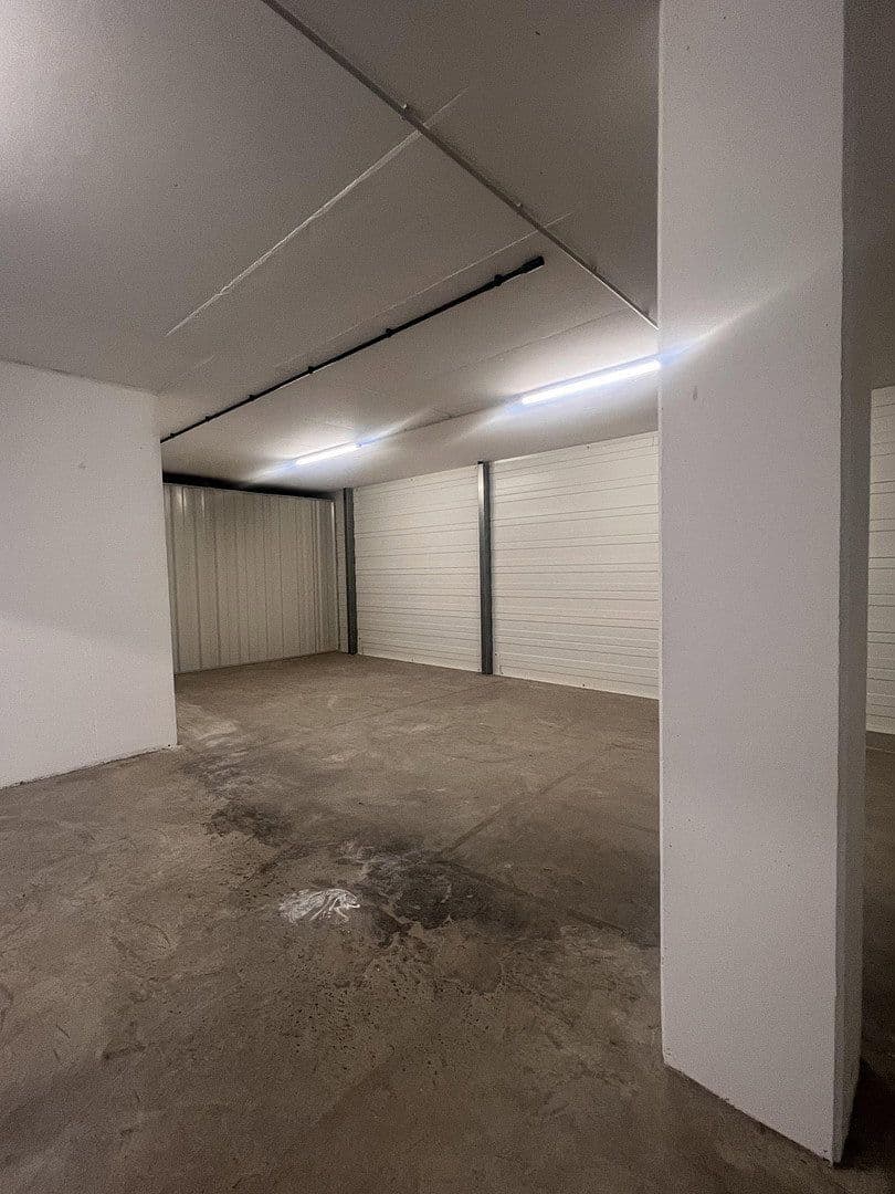 Prenájom nebytového priestoru 52 m², Märkische Allee 193, Berlin, Berlín Prenájom nebytového priestoru 52 m², Märkische Allee 193, Berlin, Berlín