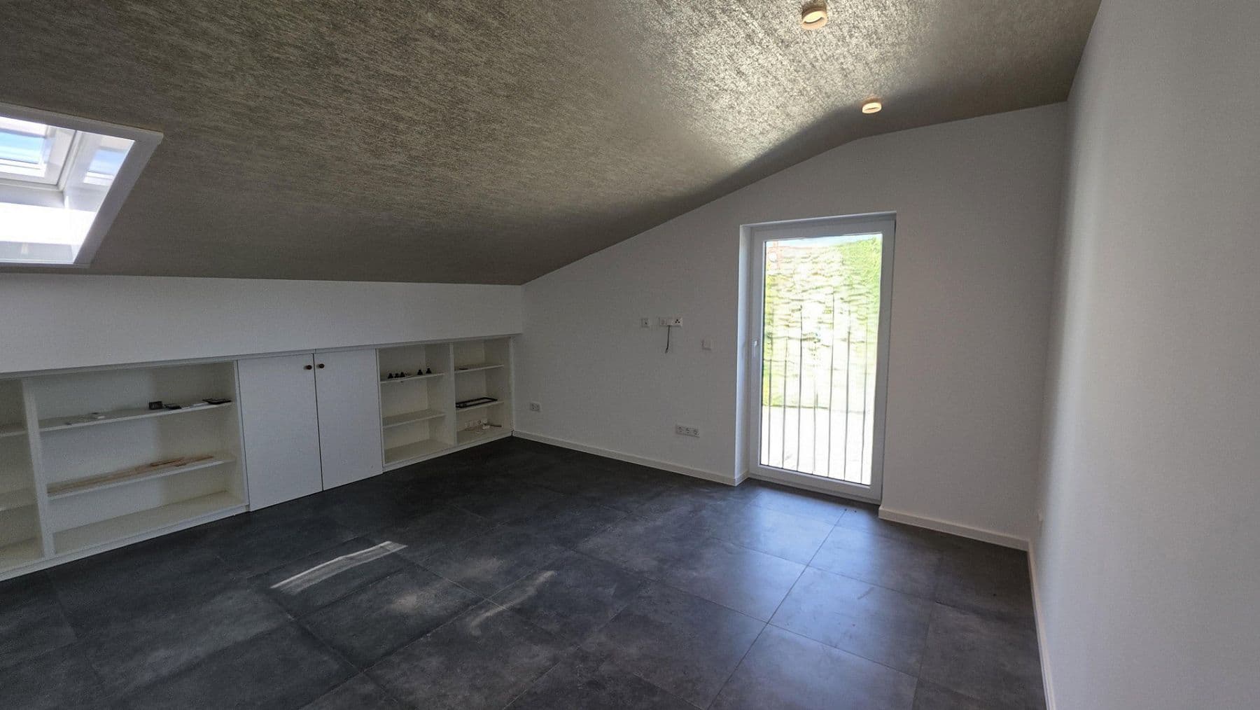 Prenájom bytu 2-izbový 91 m², Obernburg am Main, Bavorsko Prenájom bytu 2-izbový 91 m², Obernburg am Main, Bavorsko