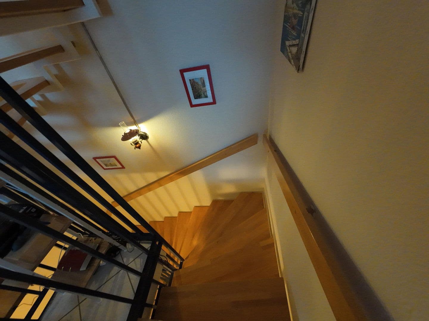 Predaj domu 133 m², pozemok 273 m², Gau-Odernheim, Porýnie-Falcko Predaj domu 133 m², pozemok 273 m², Gau-Odernheim, Porýnie-Falcko