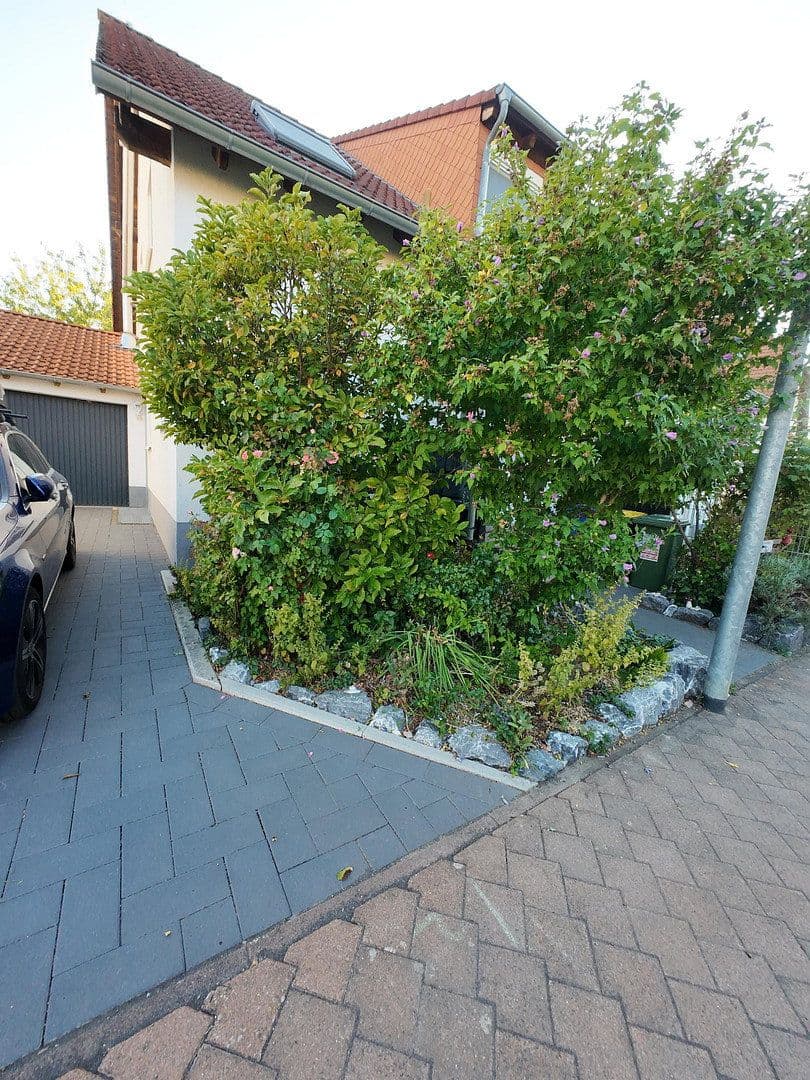 Predaj domu 133 m², pozemok 273 m², Gau-Odernheim, Porýnie-Falcko Predaj domu 133 m², pozemok 273 m², Gau-Odernheim, Porýnie-Falcko