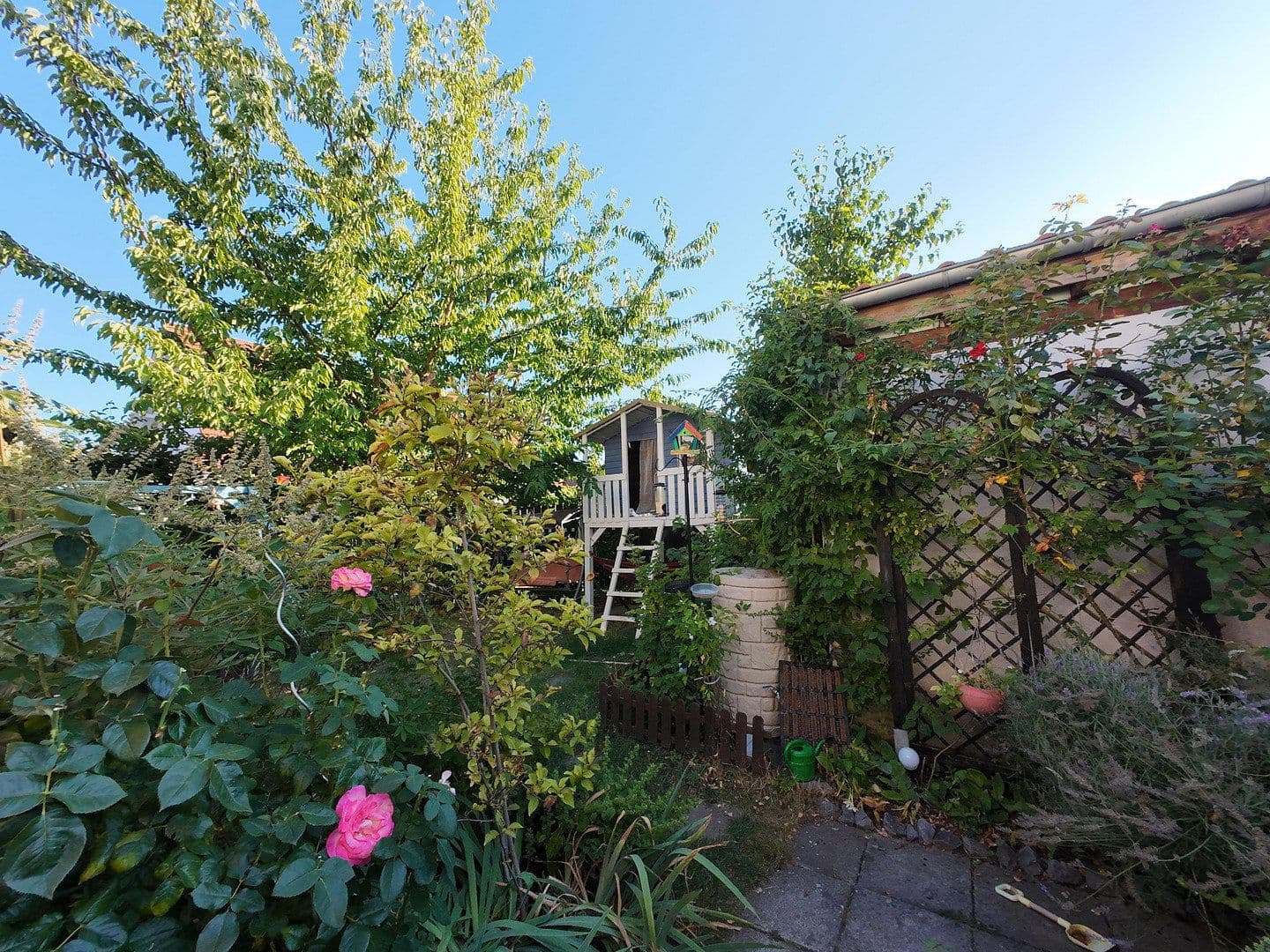 Predaj domu 133 m², pozemok 273 m², Gau-Odernheim, Porýnie-Falcko Predaj domu 133 m², pozemok 273 m², Gau-Odernheim, Porýnie-Falcko